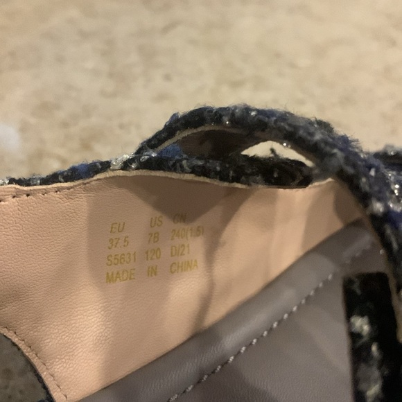 NWOT Stuart Weitzman Zoe Lift Embellished Tweed Sandals Size 7 (37.5) - Picture 11 of 13